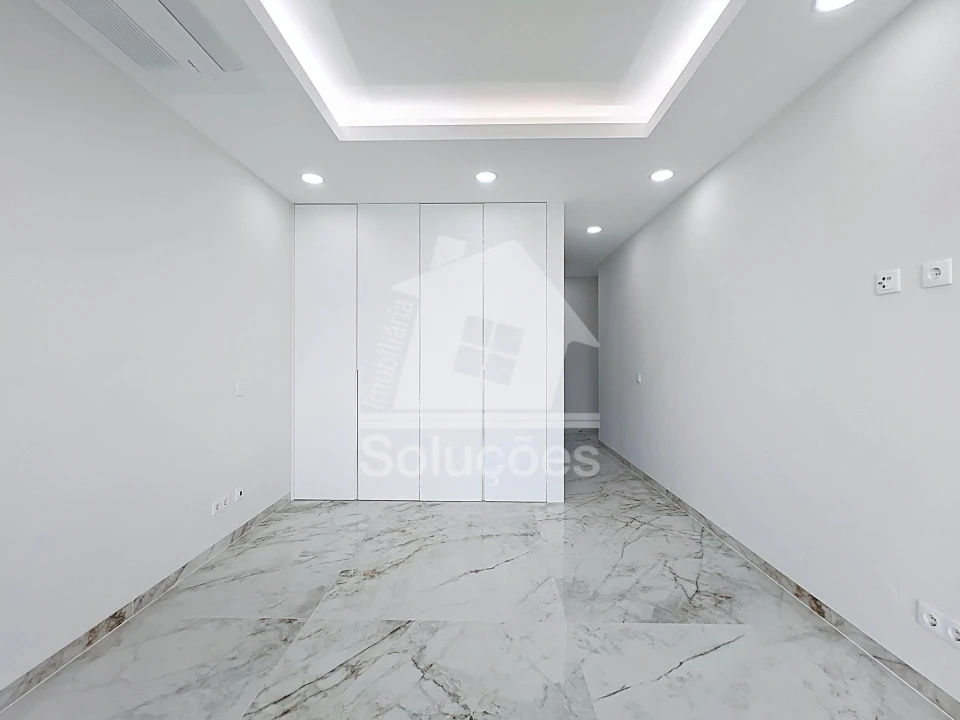 Apartamento T2 para Venda em Lagos (São Sebastião e Santa Maria) Foto 9