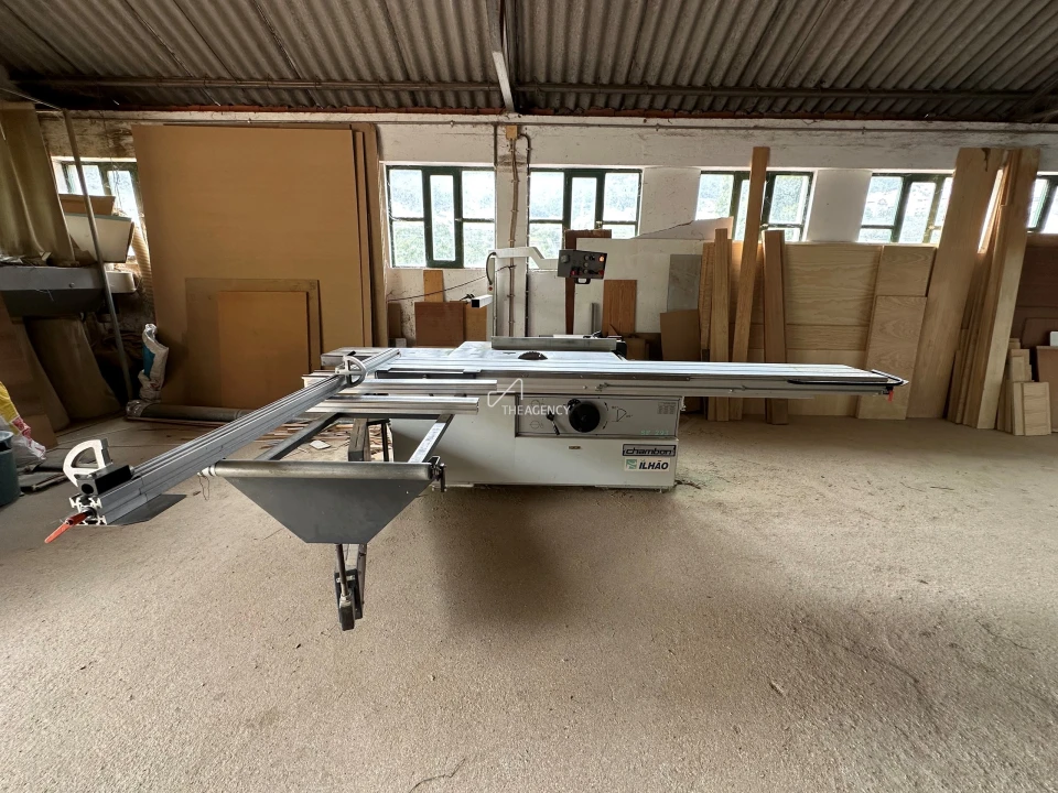 Armazém para Venda em Manteigas (São Pedro) Foto 46