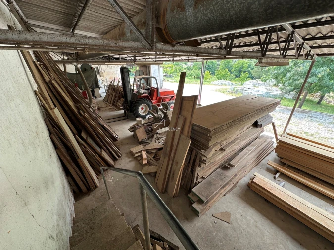 Armazém para Venda em Manteigas (São Pedro) Foto 50