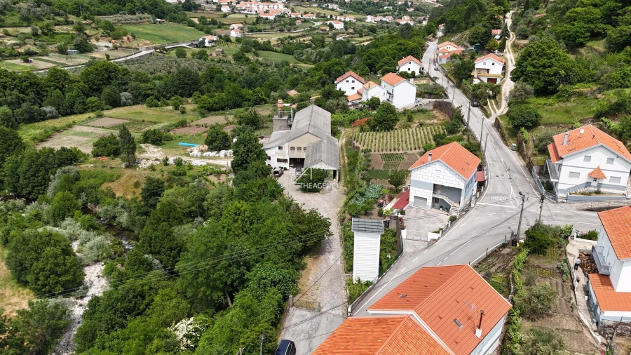 Armazém para Venda em Manteigas (São Pedro) Foto 9