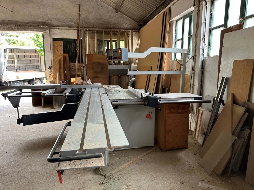 Armazém para Venda em Manteigas (São Pedro) Foto 47