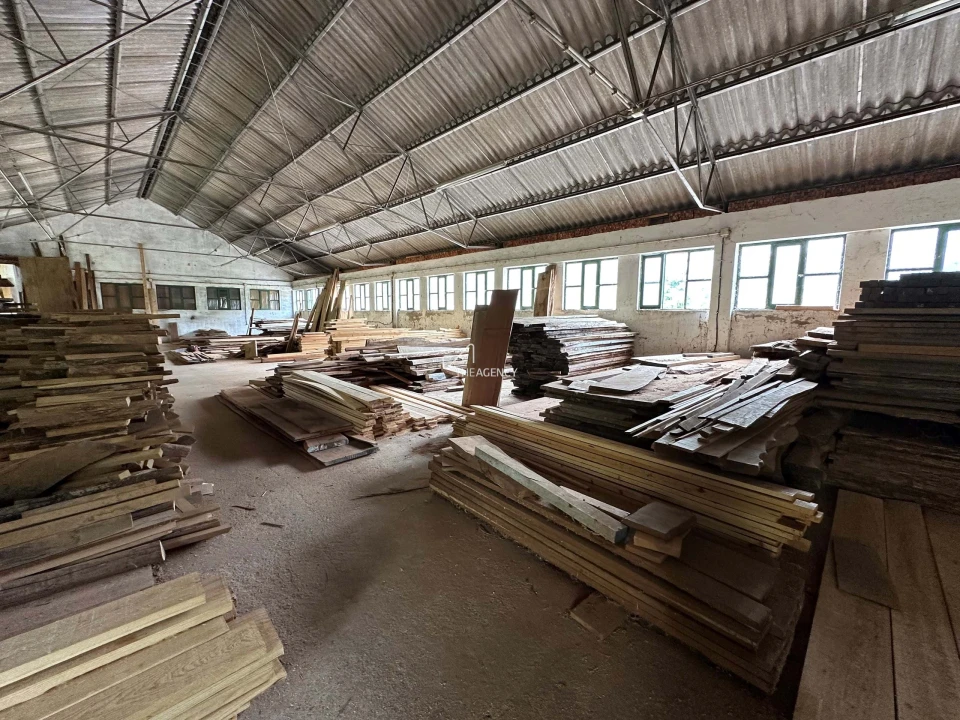 Armazém para Venda em Manteigas (São Pedro) Foto 41