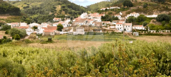 Terreno para Venda em Lagos (São Sebastião e Santa Maria)