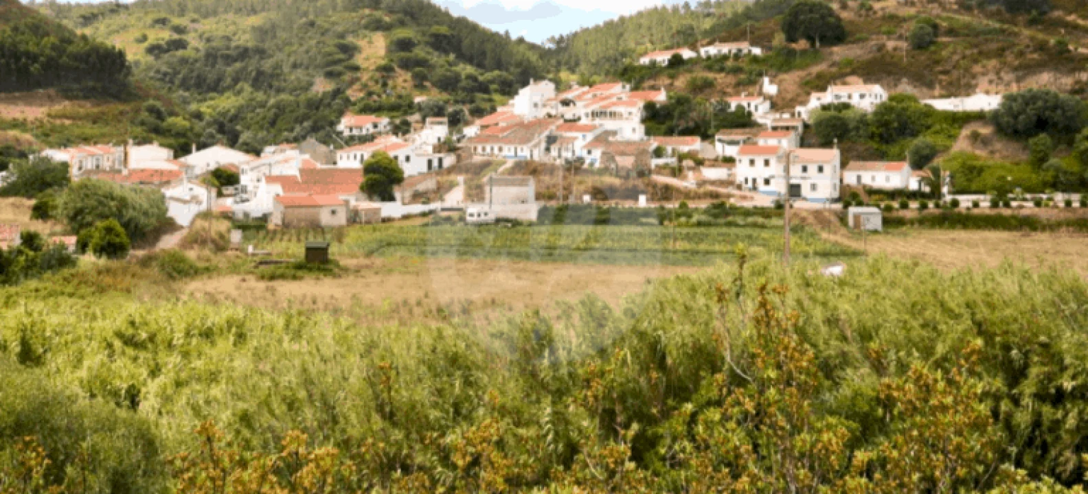 Terreno para Venda em Lagos (São Sebastião e Santa Maria) Foto 2