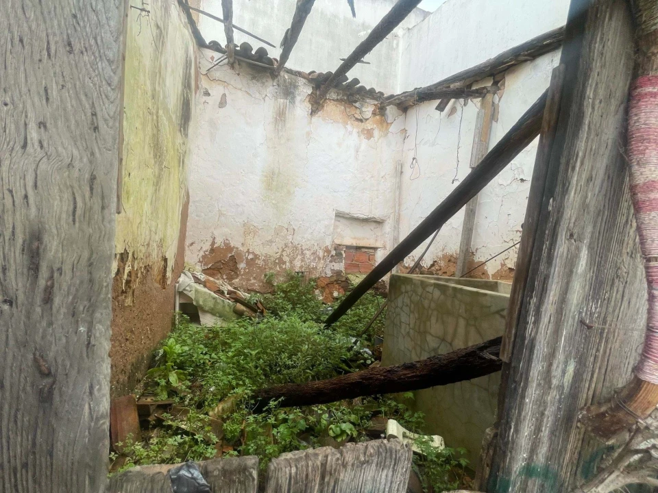 Terreno para Venda em Lagos (São Sebastião e Santa Maria) Foto 4