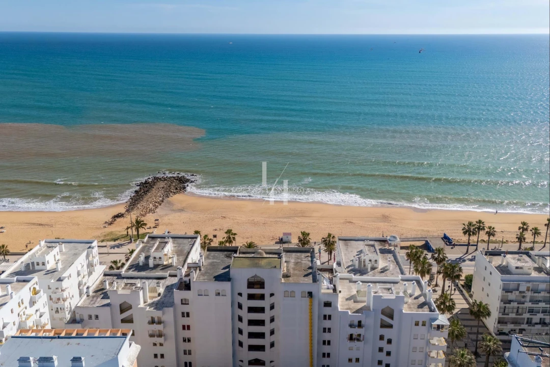 Apartamento T2 para Venda em Quarteira Foto 2
