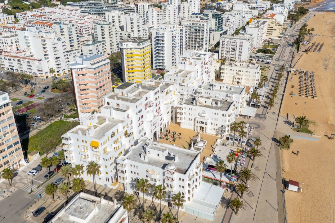 Apartamento T2 para Venda em Quarteira Foto 24