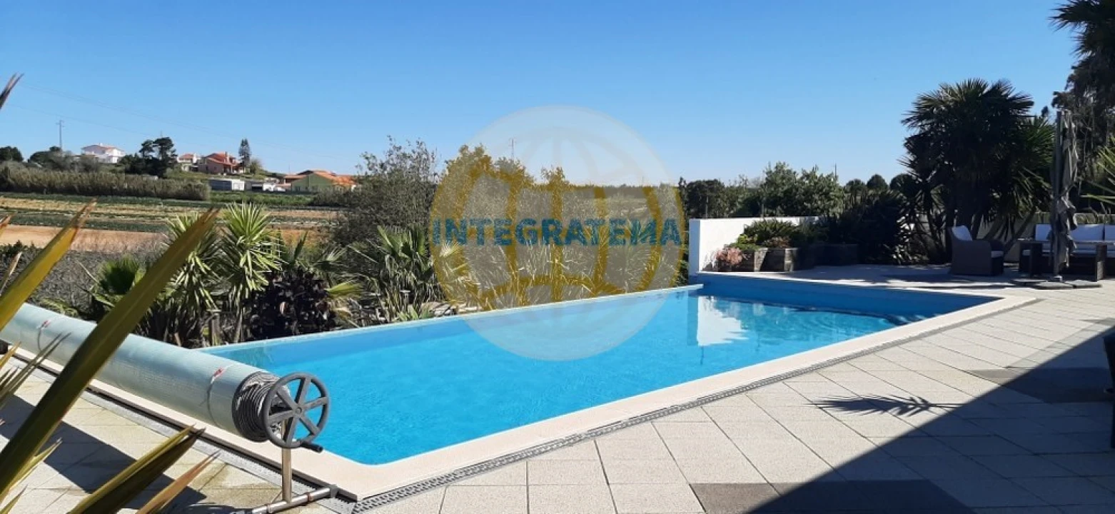 Moradia T5 para Venda em Alcobaça e Vestiaria Foto 2