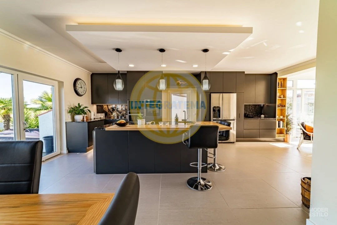 Moradia T5 para Venda em Alcobaça e Vestiaria Foto 4