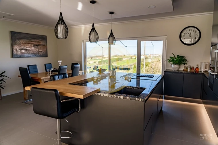 Moradia T5 para Venda em Alcobaça e Vestiaria Foto 5