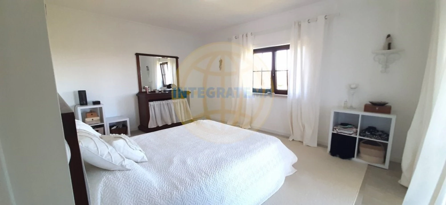 Moradia T5 para Venda em Alcobaça e Vestiaria Foto 11