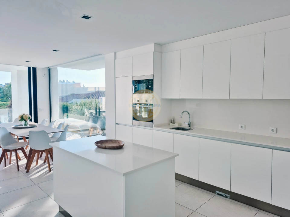 Moradia T4 para Venda em Nadadouro Foto 8