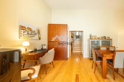 Moradia T3 para Venda em Cedofeita, Santo Ildefonso, Sé, Miragaia, São Nicolau e Vitória