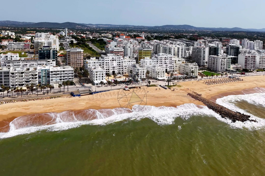 Apartamento T2 para Venda em Quarteira Foto 6