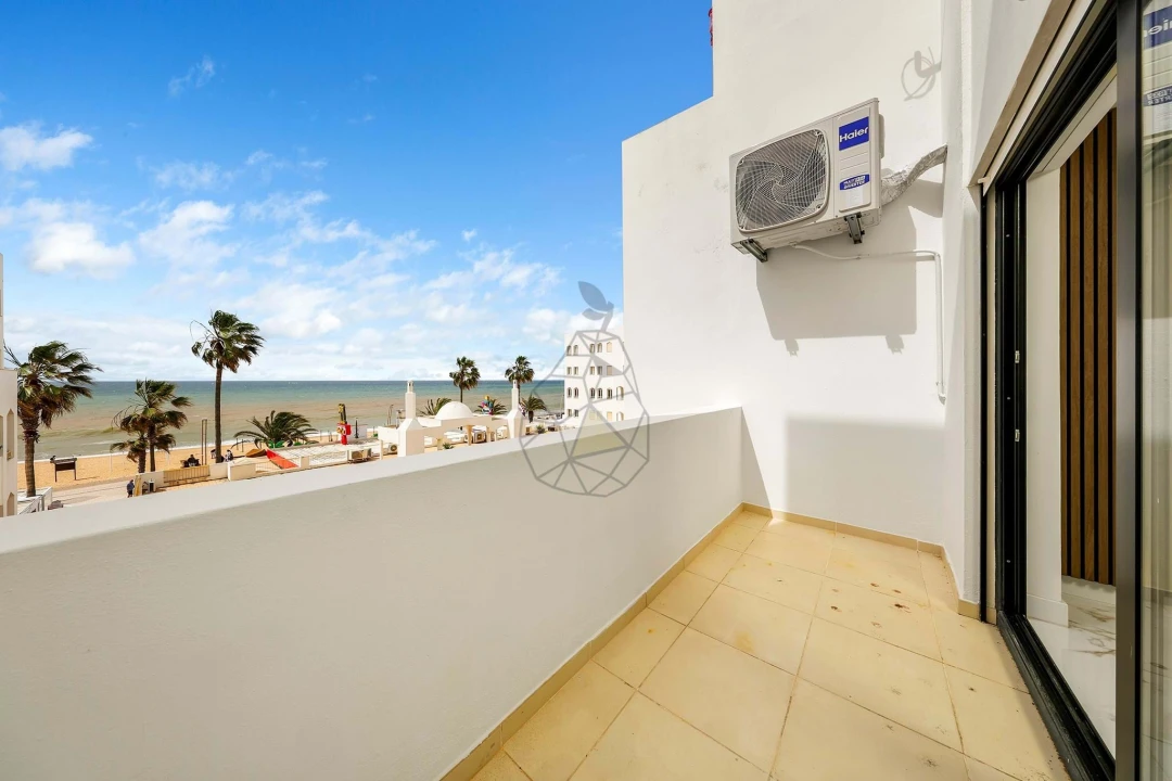 Apartamento T2 para Venda em Quarteira Foto 28