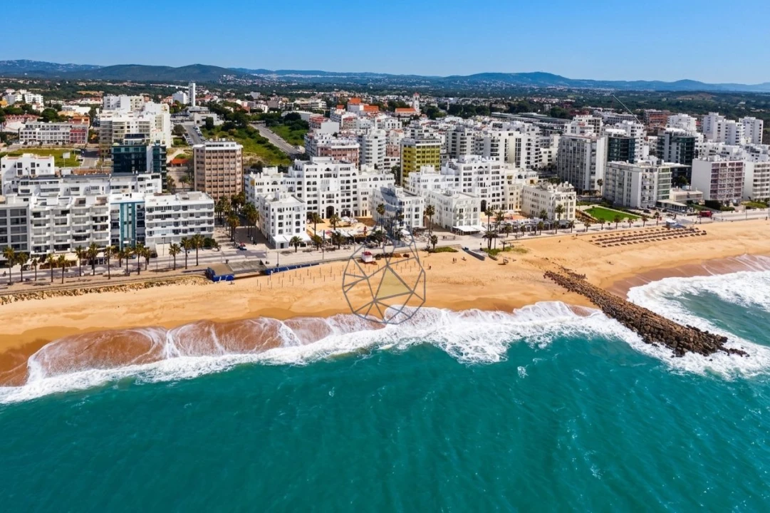 Apartamento T2 para Venda em Quarteira Foto 5