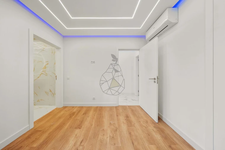 Apartamento T2 para Venda em Quarteira Foto 17