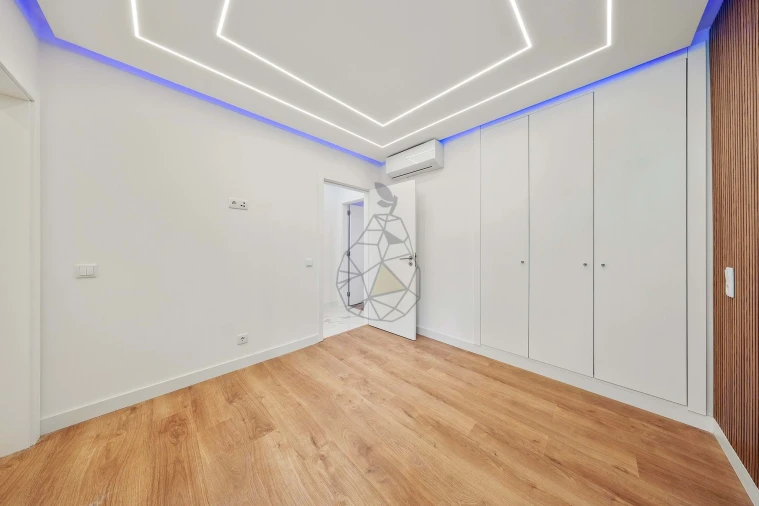 Apartamento T2 para Venda em Quarteira Foto 21