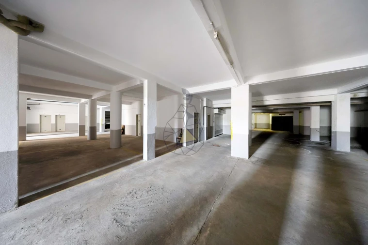 Apartamento T2 para Venda em Quarteira Foto 34