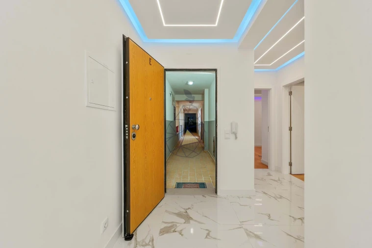 Apartamento T2 para Venda em Quarteira Foto 33