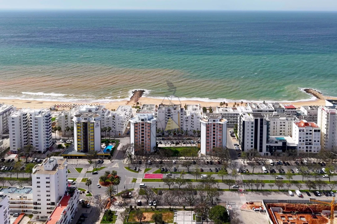 Apartamento T2 para Venda em Quarteira Foto 39