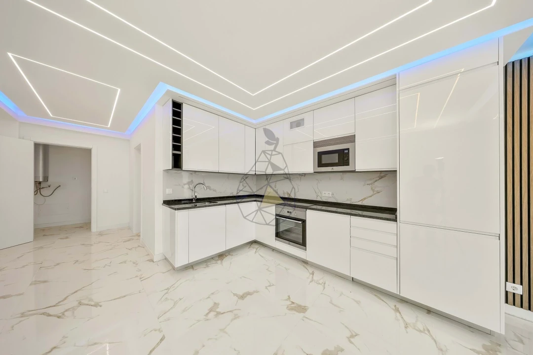 Apartamento T2 para Venda em Quarteira Foto 5