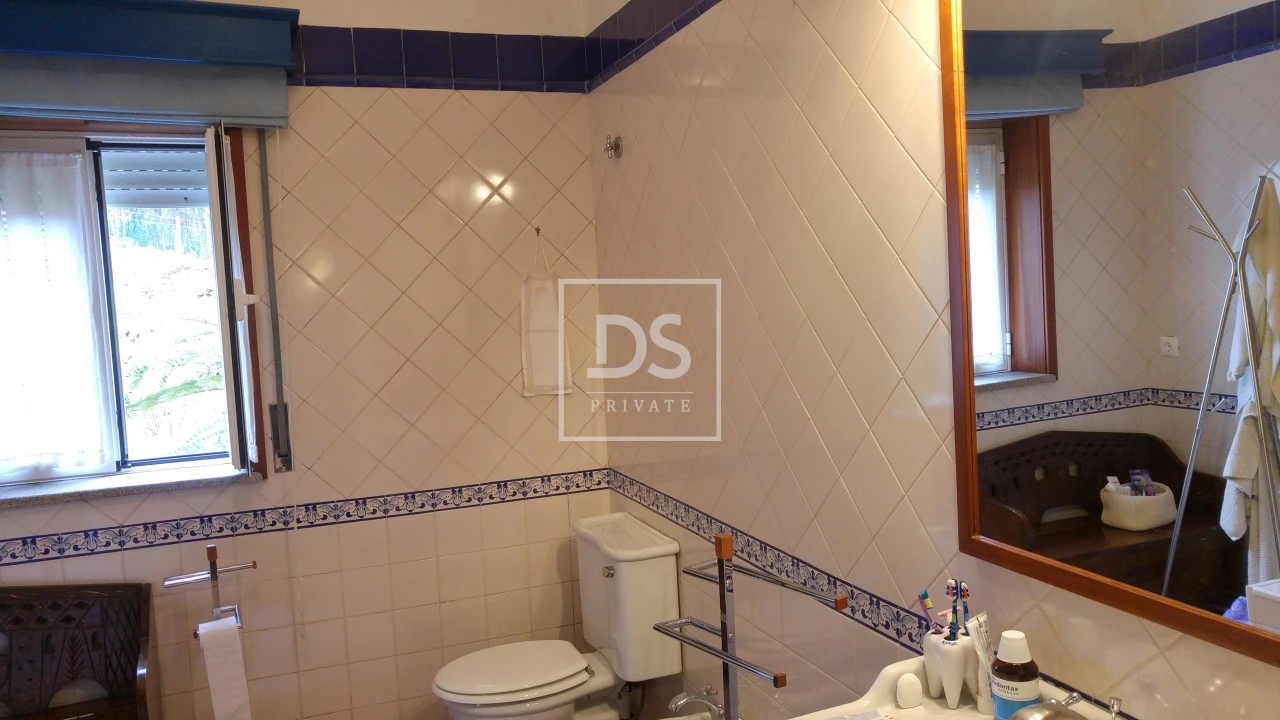 Moradia T4 para Venda em Ossela Foto 21