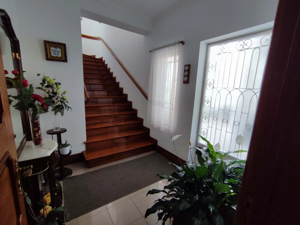 Moradia T4 para Venda em Relva Foto 16