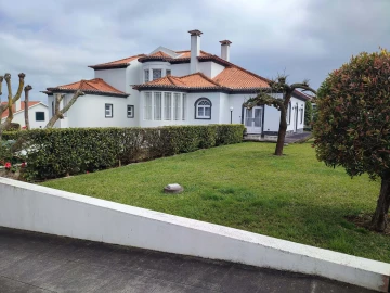 Moradia T4 para Venda em Relva