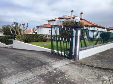 Moradia T4 para Venda em Relva
