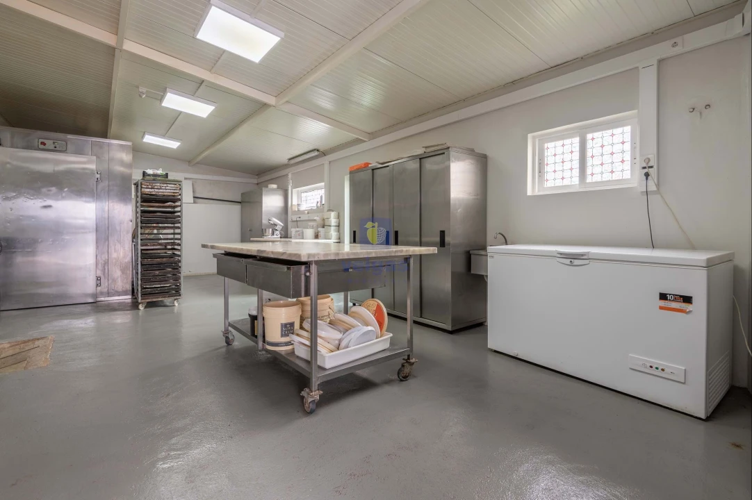 Negócio para Venda em Atouguia da Baleia Foto 21