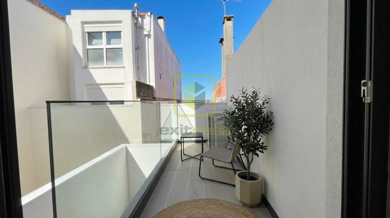 Moradia T2 para Venda em Glória e Vera Cruz Foto 12