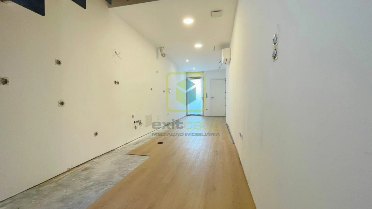 Moradia T2 para Venda em Glória e Vera Cruz Foto 2