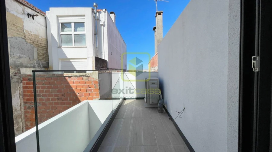 Moradia T2 para Venda em Glória e Vera Cruz Foto 13