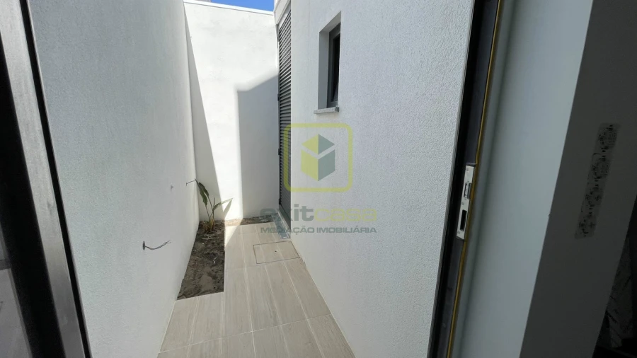 Moradia T2 para Venda em Glória e Vera Cruz Foto 22