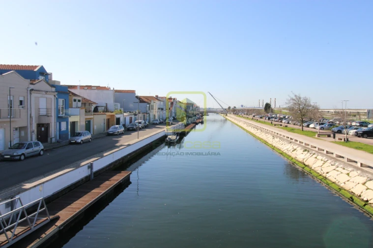 Moradia T2 para Venda em Glória e Vera Cruz Foto 28