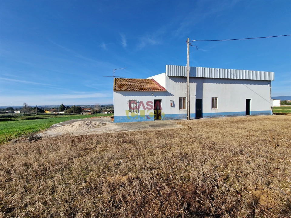 Armazém para Venda em Brogueira, Parceiros de Igreja e Alcorochel Foto 1