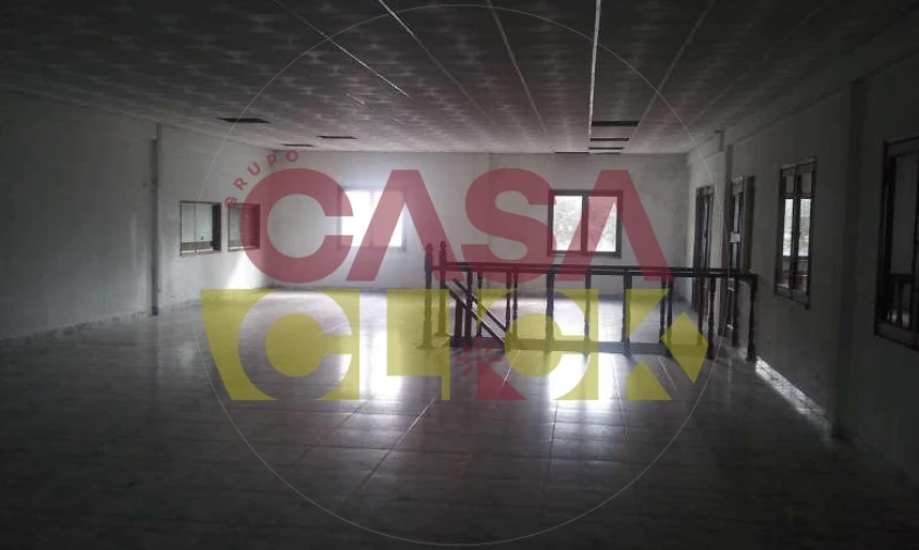 Armazém para Venda em Bemposta Foto 3