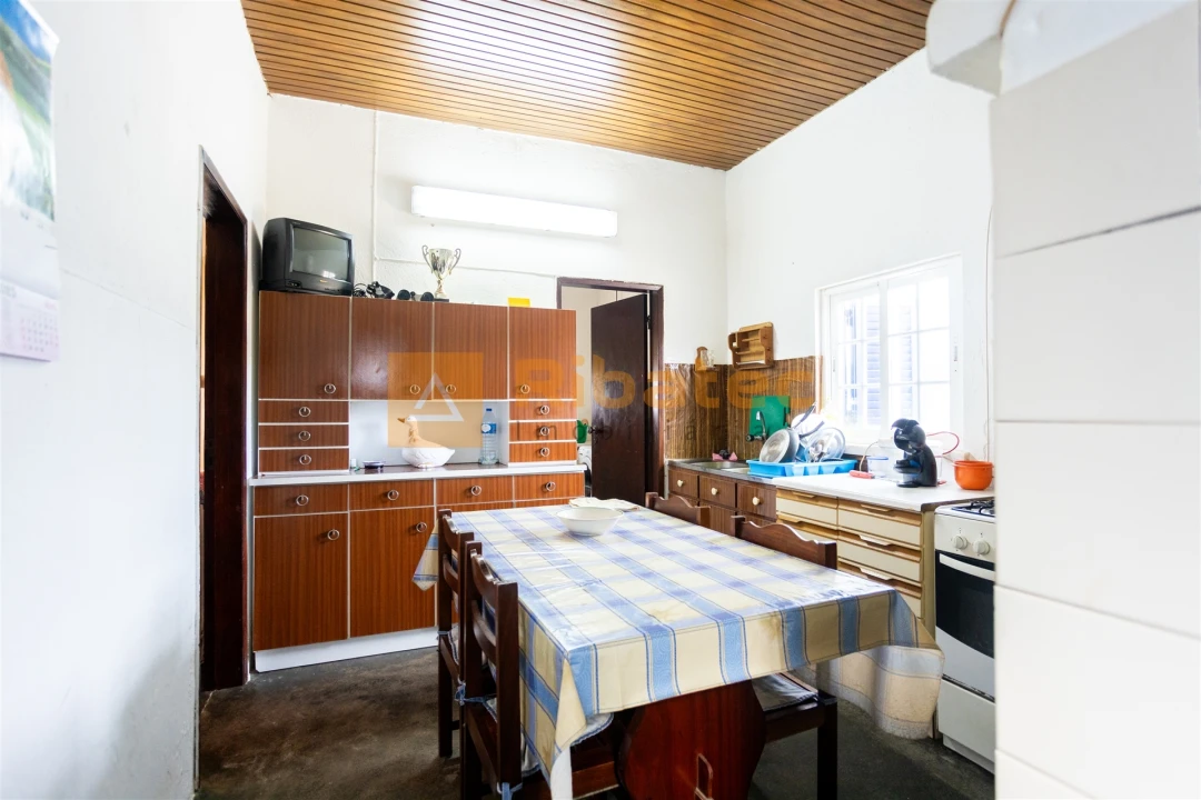 Moradia T3 para Venda em Branca Foto 2