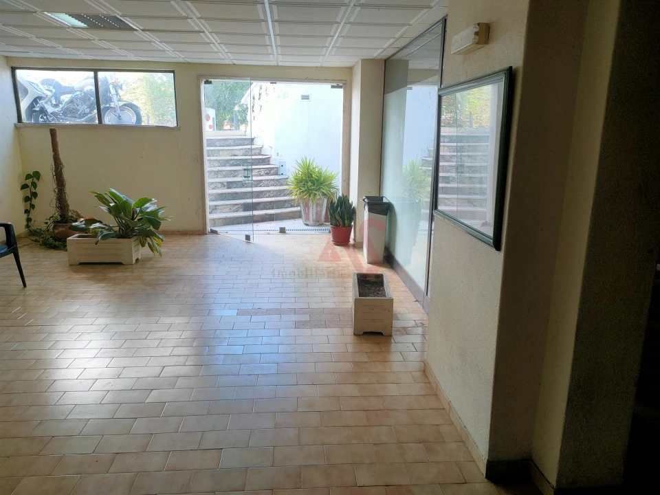 Loja para Venda em Albufeira e Olhos de Água Foto 3