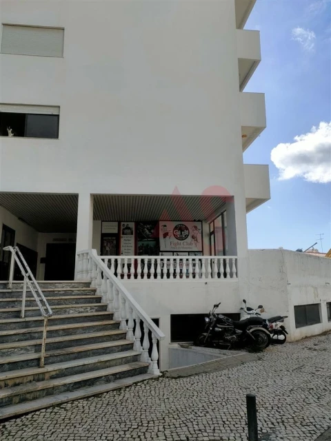 Loja para Venda em Albufeira e Olhos de Água