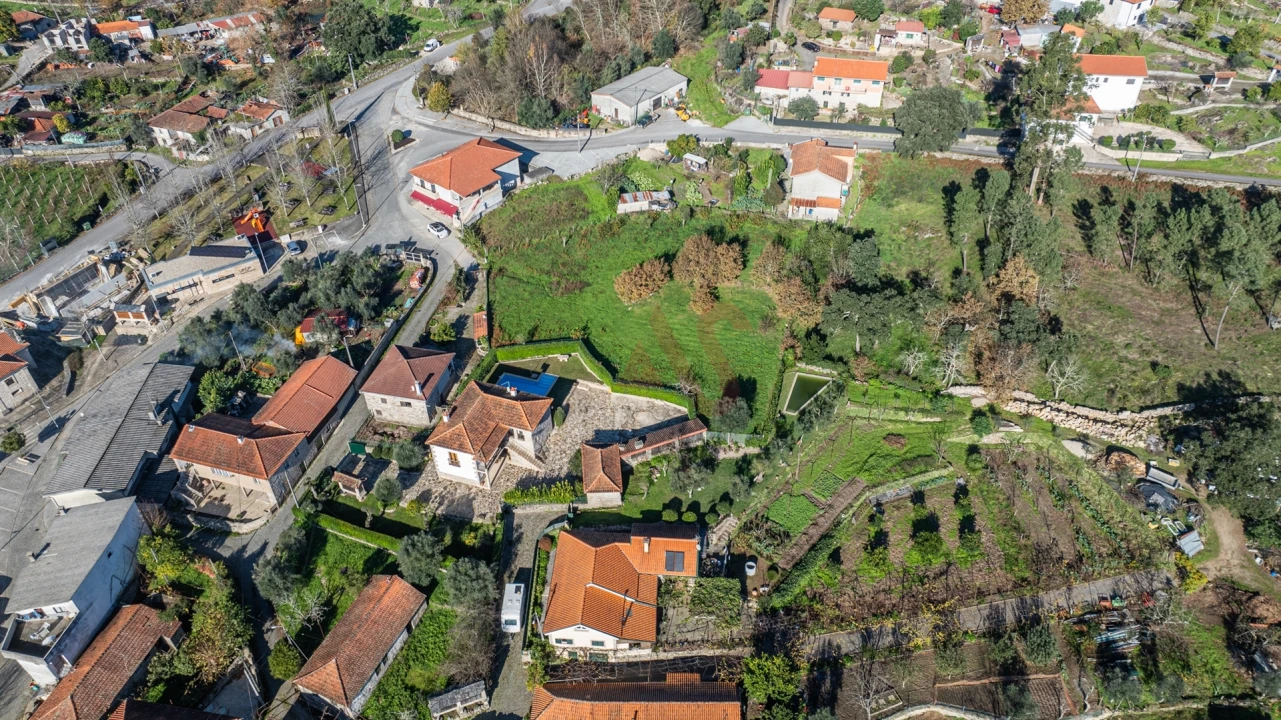 Terreno para Venda em Campanhó e Paradança Foto 4