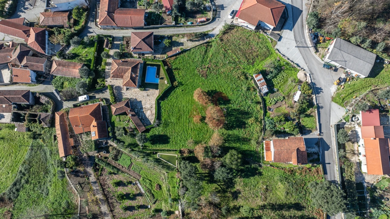 Terreno para Venda em Campanhó e Paradança Foto 11