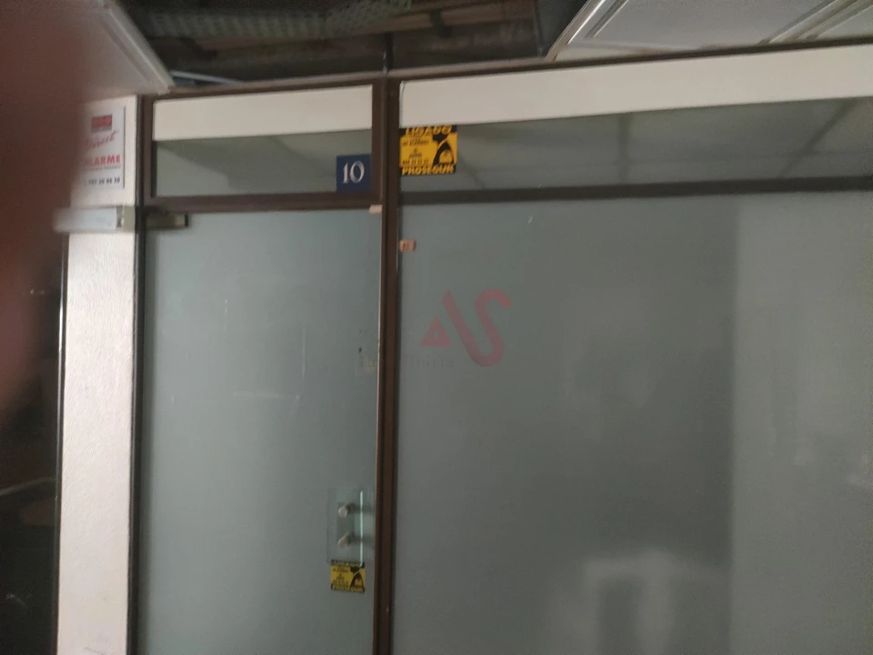 Loja para Venda em Albufeira e Olhos de Água Foto 1