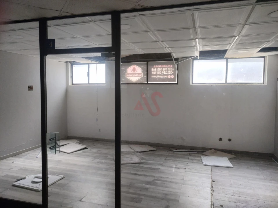 Loja para Venda em Albufeira e Olhos de Água Foto 2