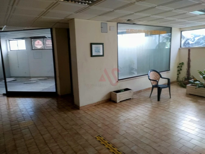 Loja para Venda em Albufeira e Olhos de Água Foto 7