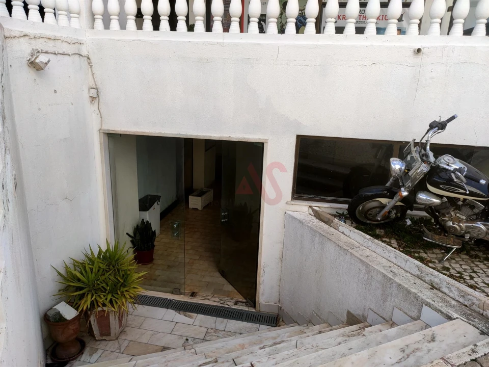 Loja para Venda em Albufeira e Olhos de Água Foto 8