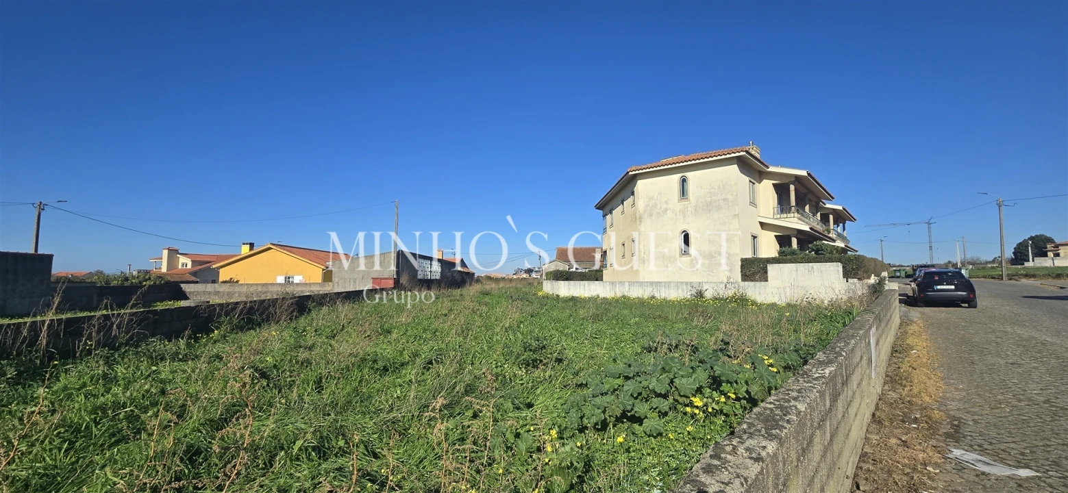 Terreno para Venda em Vila Chã Foto 5