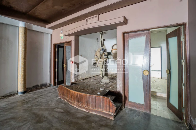 Armazém para Venda em Sé e São Lourenço Foto 17