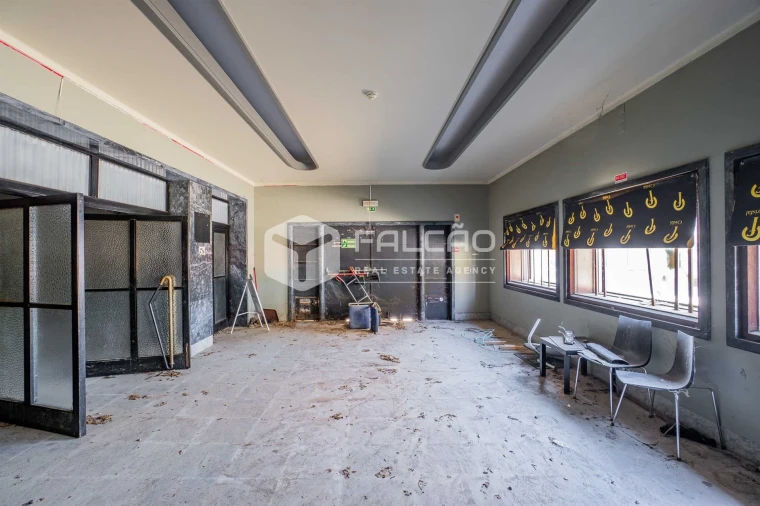 Armazém para Venda em Sé e São Lourenço Foto 7